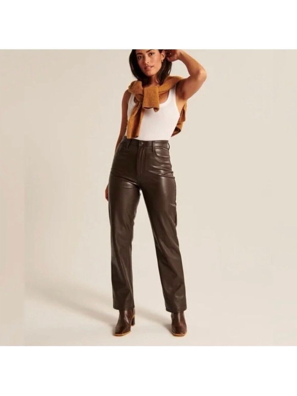 Abercrombie & Fitch The '90s Straight Utra High Rise Leather Pants Size 29